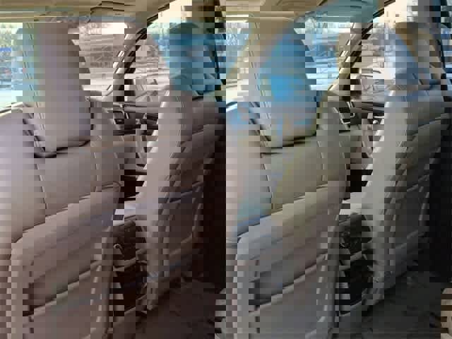 Used 2012 GMC Acadia Denali image 18