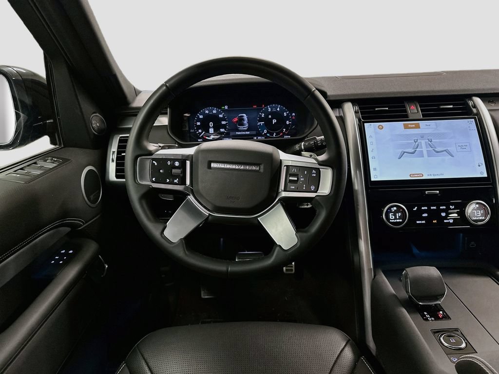 Certified 2025 Land Rover Discovery Dynamic SE AWD/4WD image 23
