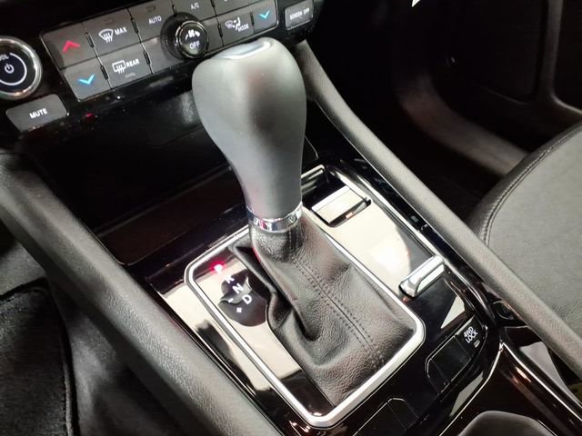 Used 2023 Jeep Compass Limited image 25