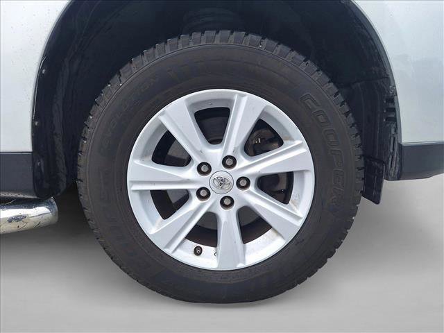 Used 2013 Toyota Highlander SE image 17