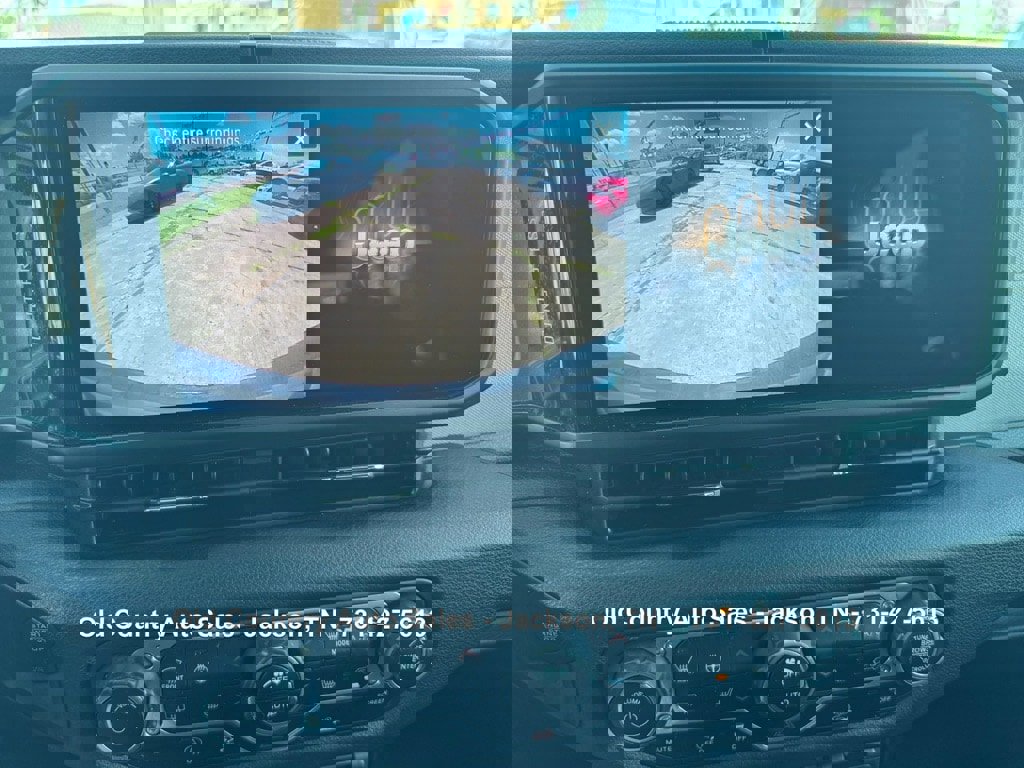 Used 2025 Jeep Wrangler Sport image 51