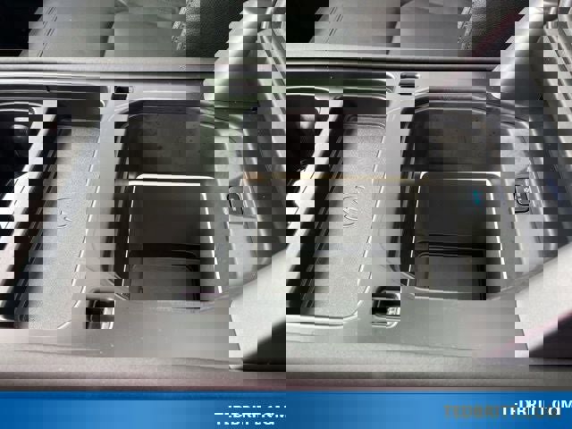 Used 2024 Land Rover Defender 110 SE image 37