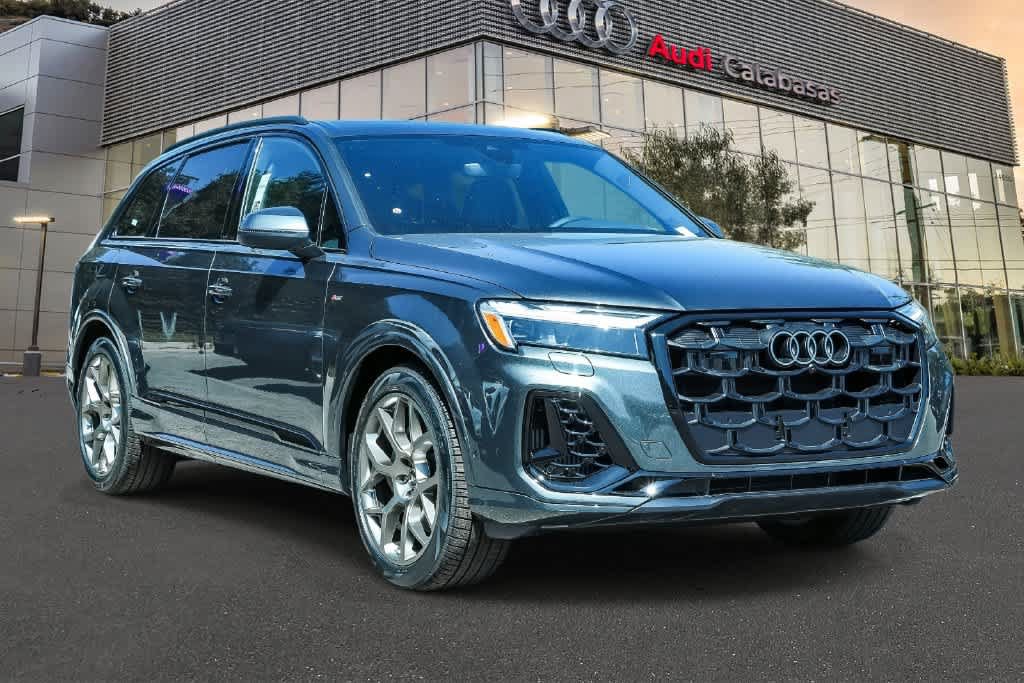 New 2026 Audi Q7 Premium Plus AWD/4WD image 3