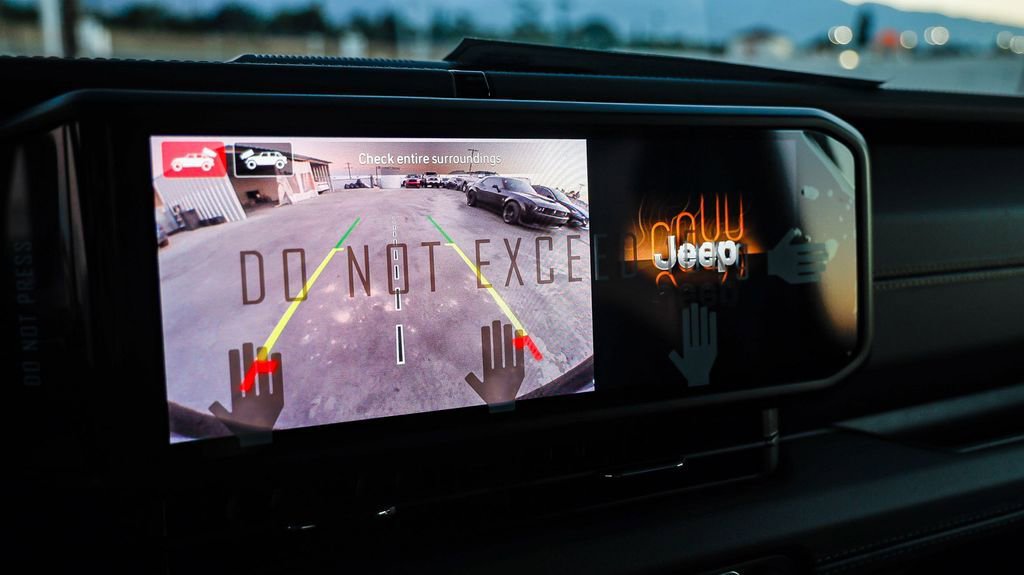 New 2025 Jeep Wrangler Sahara image 25