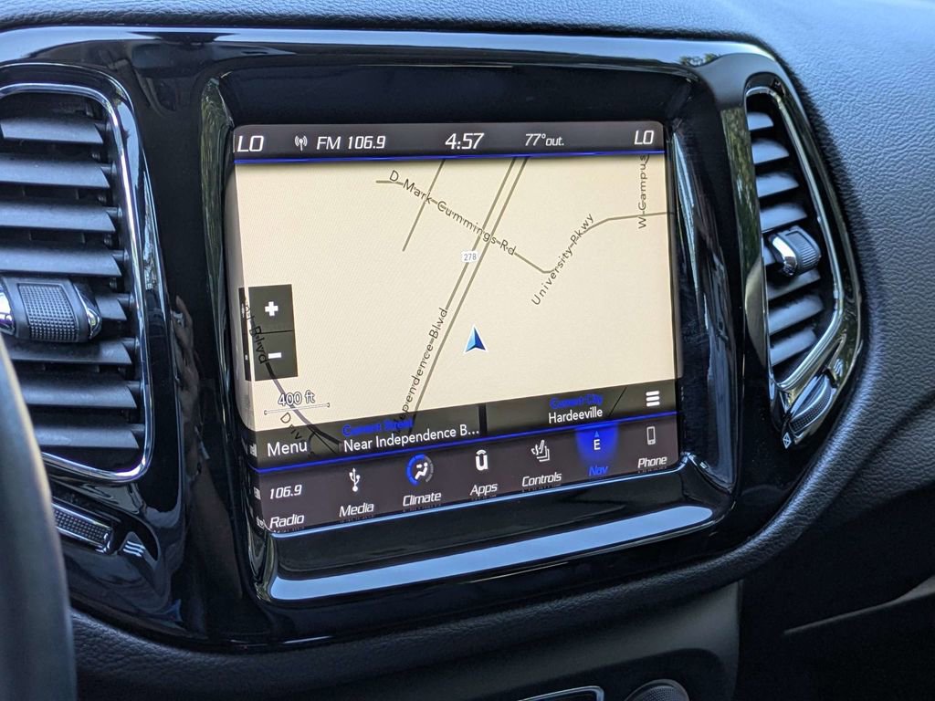 Used 2018 Jeep Compass Limited w/ Navigation Group AWD/4WD image 23