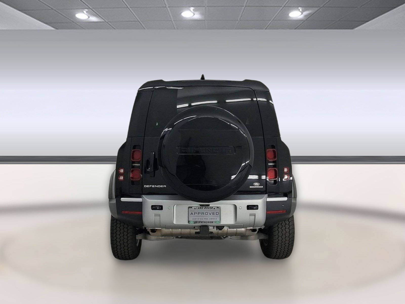 Used 2025 Land Rover Defender 90 S image 10