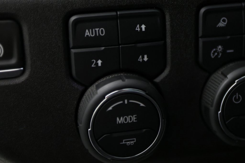 Used 2025 Chevrolet Silverado 3500 LTZ image 23