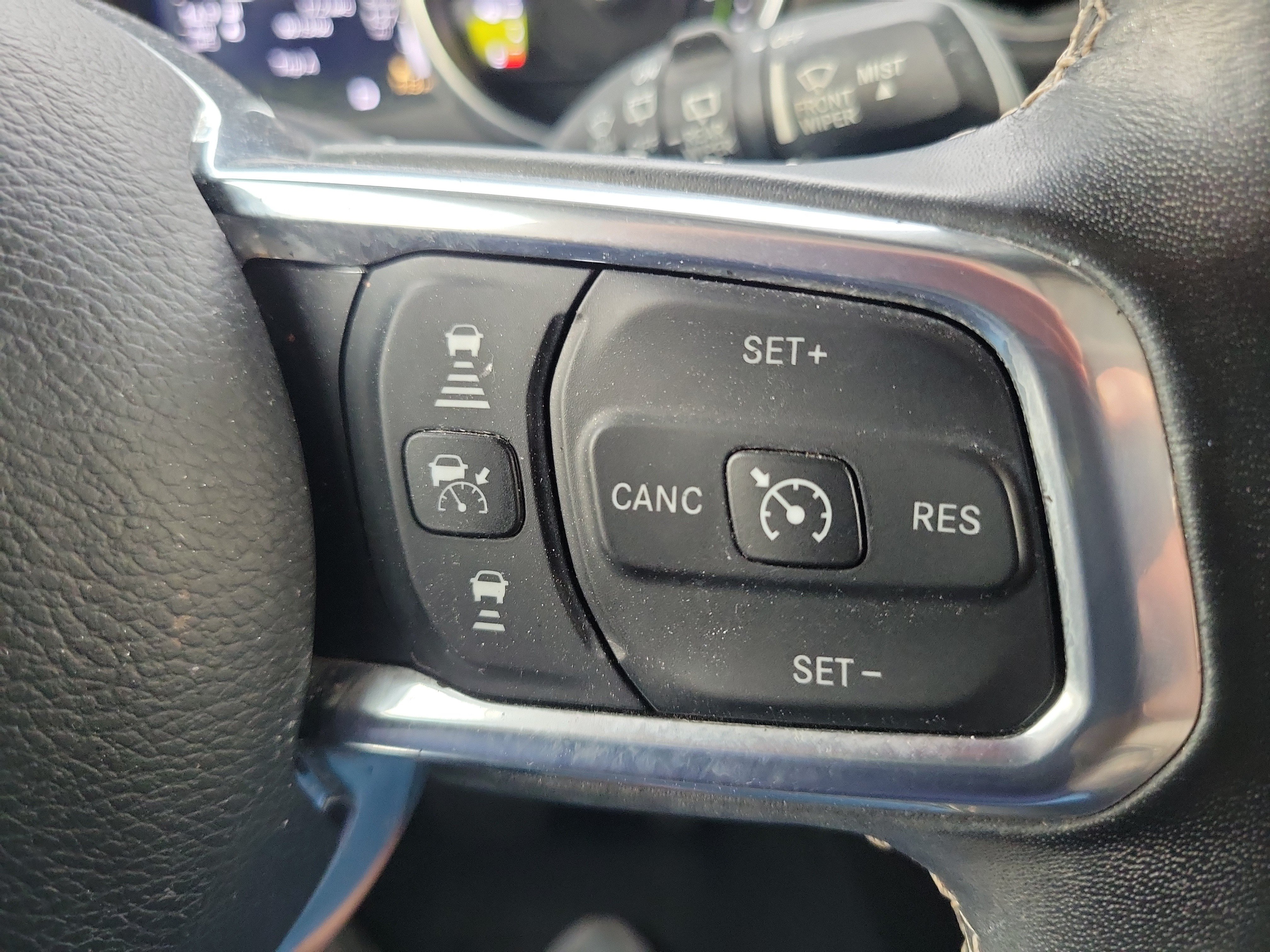 Used 2022 Jeep Wrangler Unlimited Sahara w/ Safety Group AWD/4WD image 18