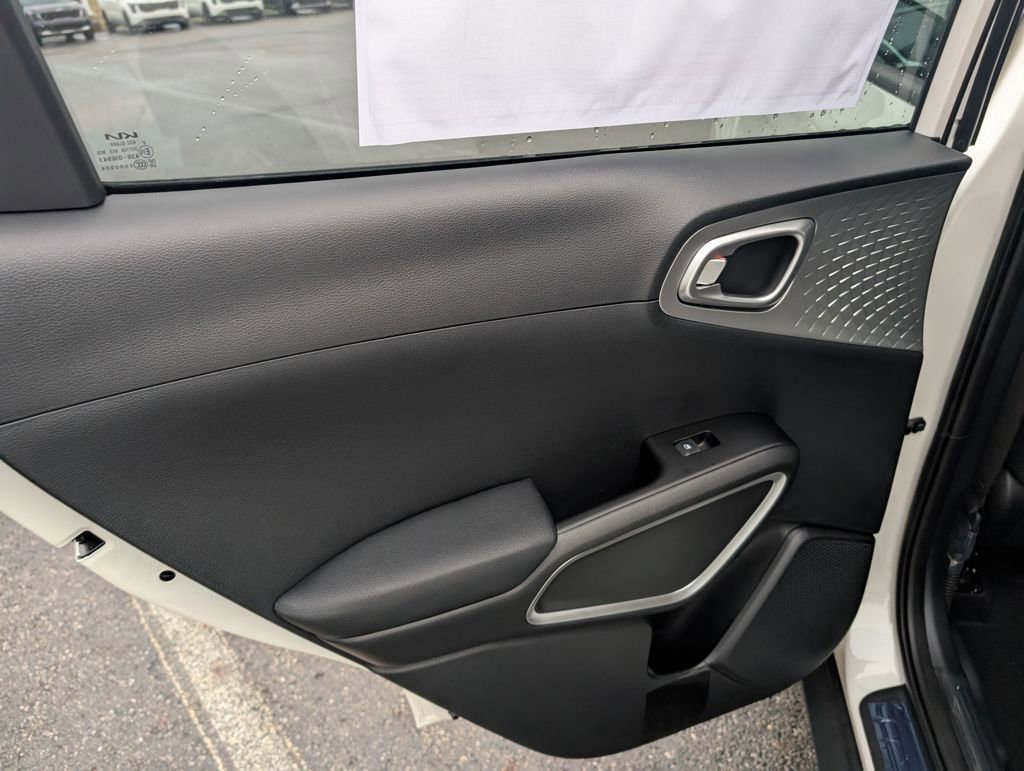 New 2025 Kia Soul LX image 10