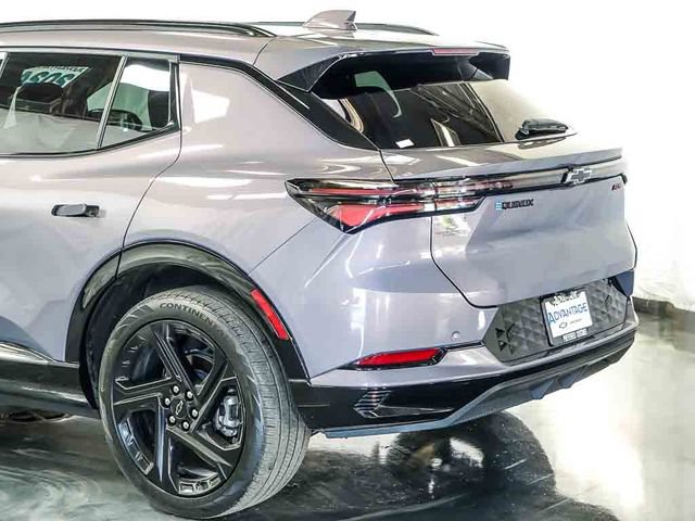 Certified 2024 Chevrolet Equinox EV RS FWD image 10