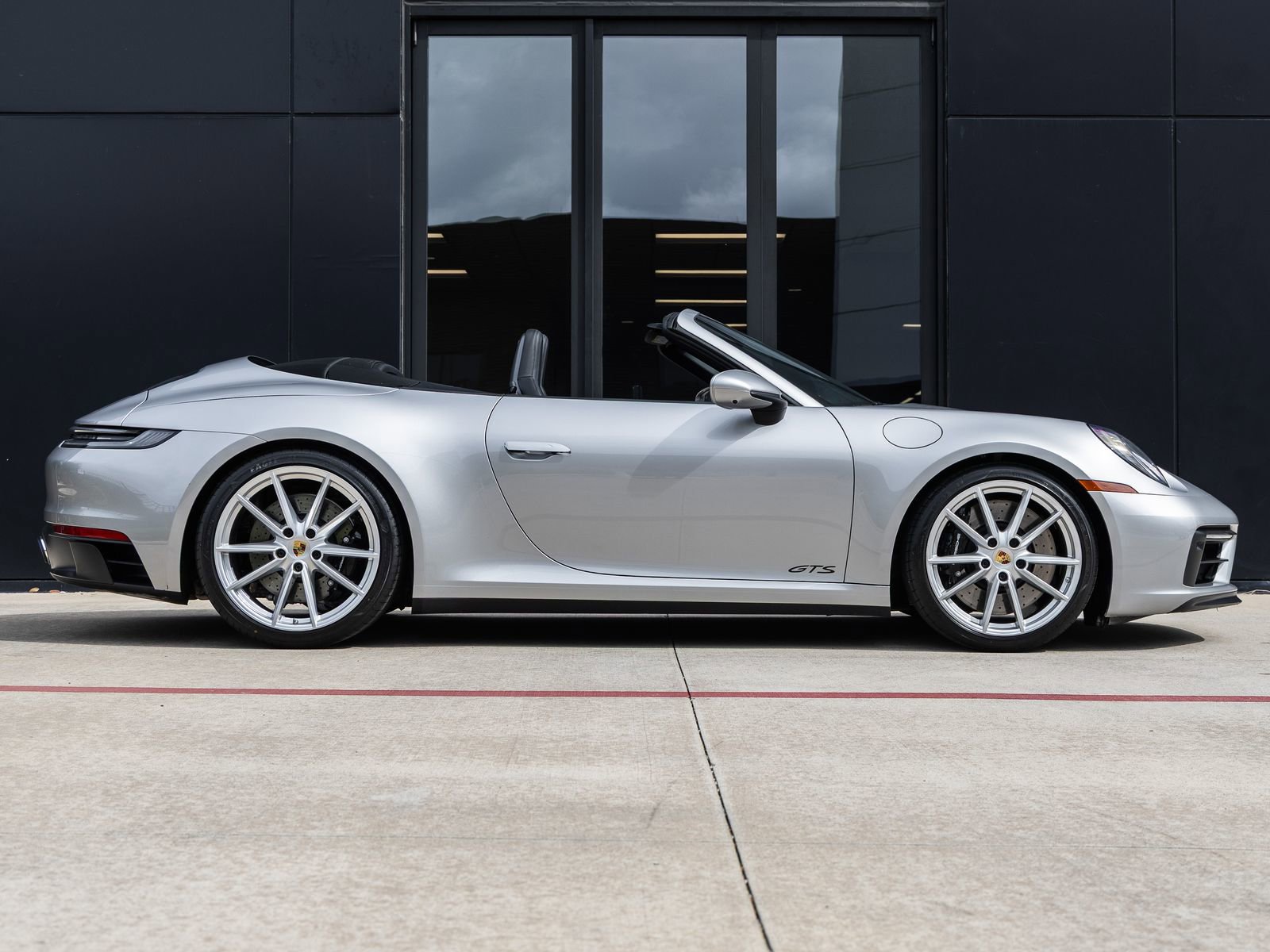 Certified 2024 Porsche 911 Carrera GTS image 13