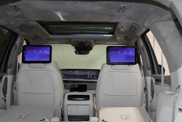 New 2026 Cadillac Escalade Platinum Luxury image 36