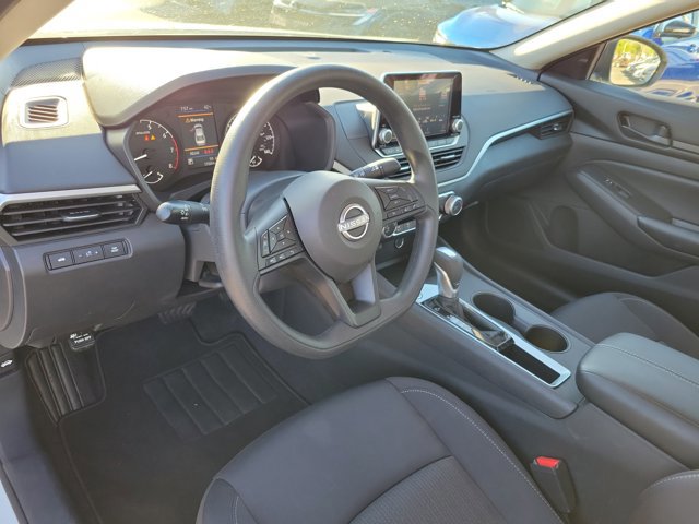 Used 2025 Nissan Altima 2.5 S image 16