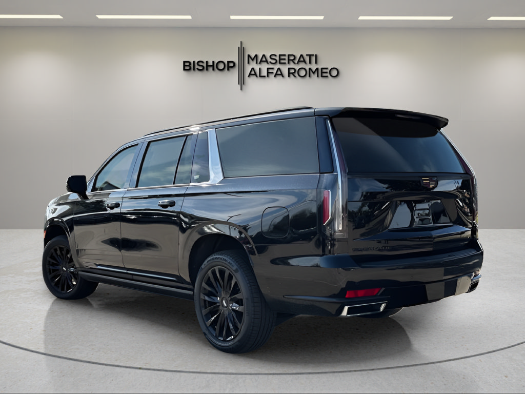 Used 2021 Cadillac Escalade ESV Premium Luxury w/ Driver Assist Tech Package AWD/4WD image 3