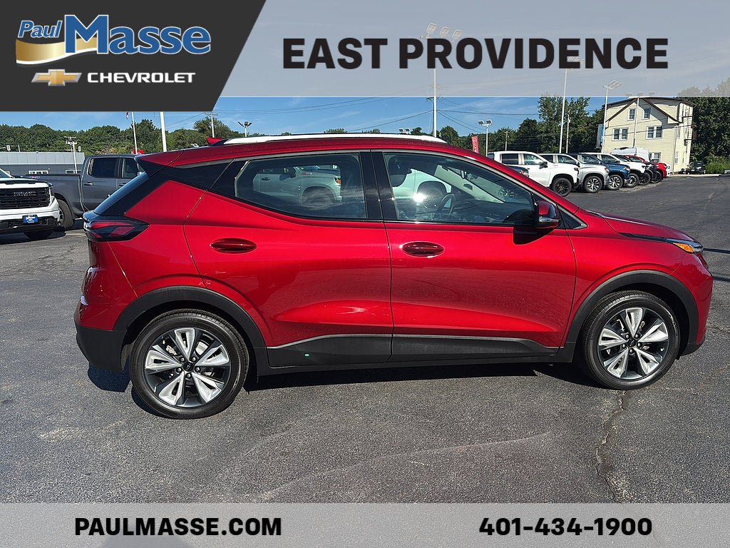 Certified 2023 Chevrolet Bolt EUV LT w/ Convenience Package FWD image 5