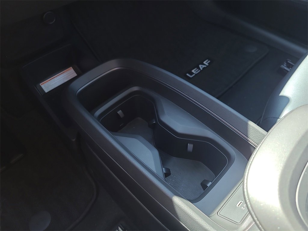 New 2026 Nissan Leaf SV+ image 18