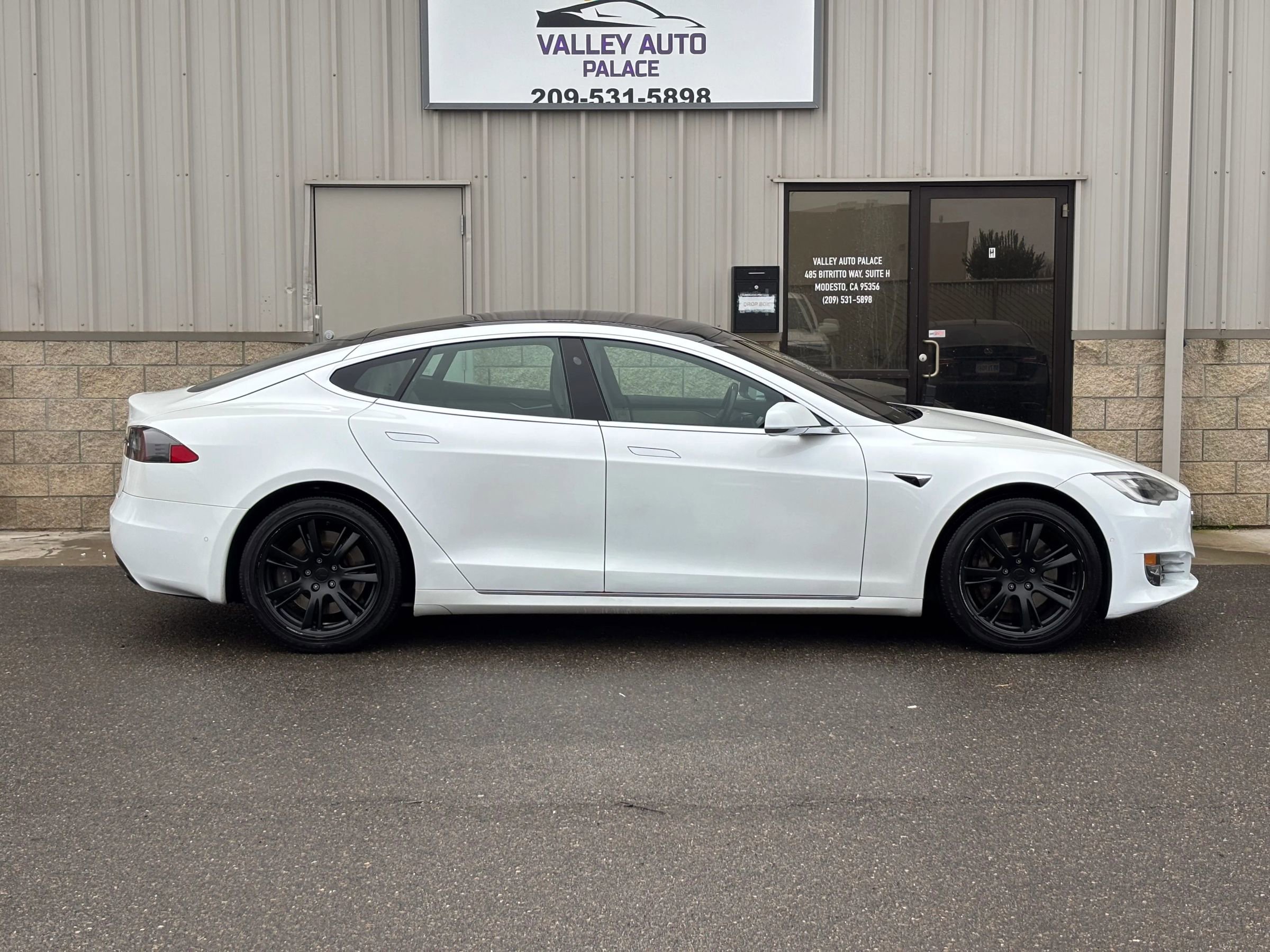 Used 2019 Tesla Model S Long Range image 2