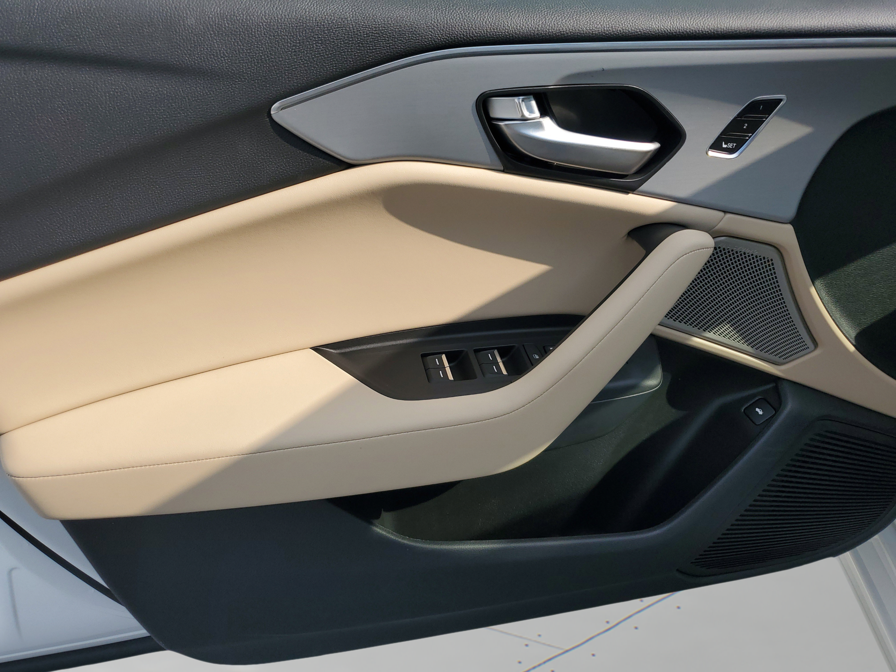 Certified 2025 Acura TLX w/ Technology Package FWD image 17
