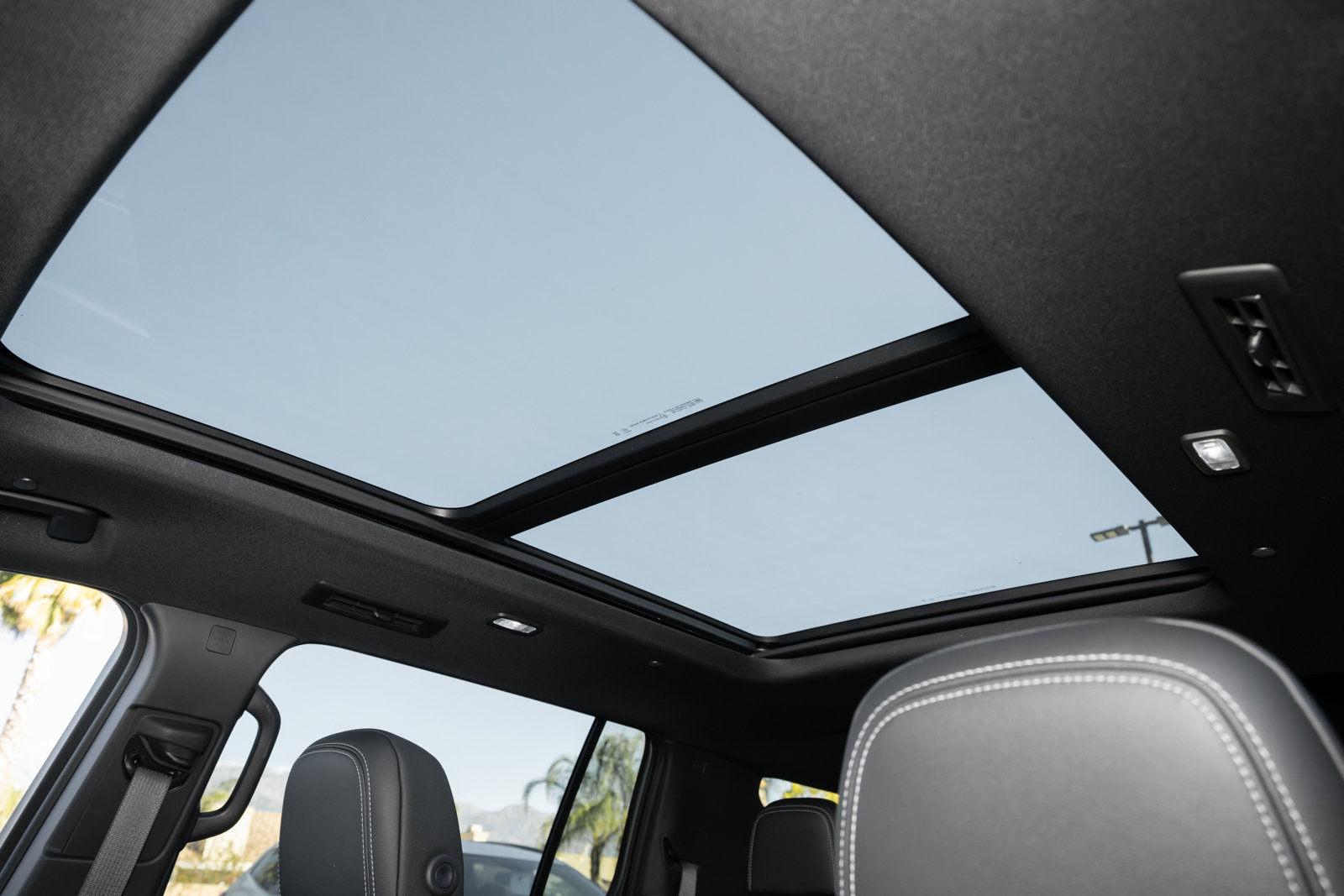 New 2026 Chevrolet Traverse LT image 17