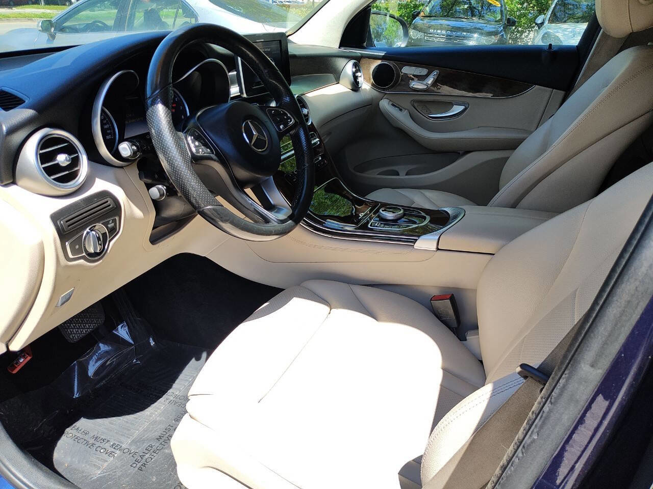 Used 2017 Mercedes-Benz GLC 300 image 24