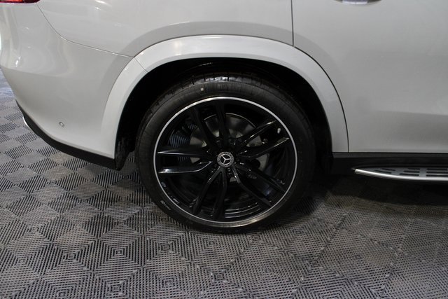 New 2026 Mercedes-Benz GLS 580 4MATIC image 11