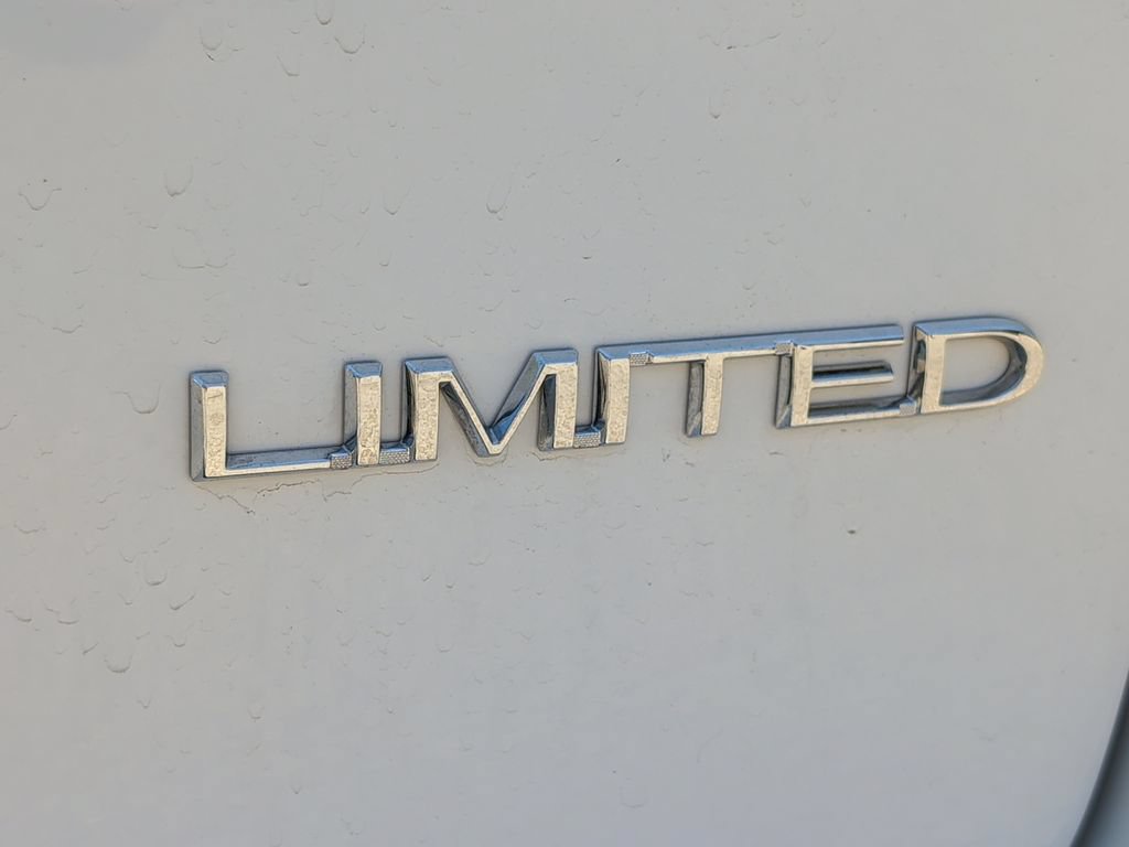Used 2019 Chrysler Pacifica Limited FWD image 44