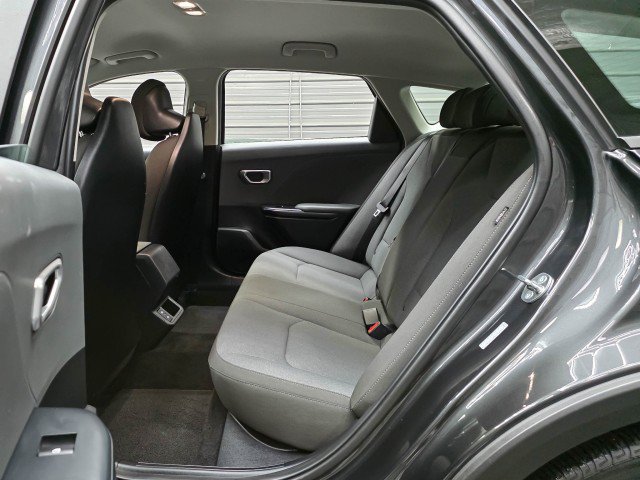 Used 2025 Kia K4 FWD image 16