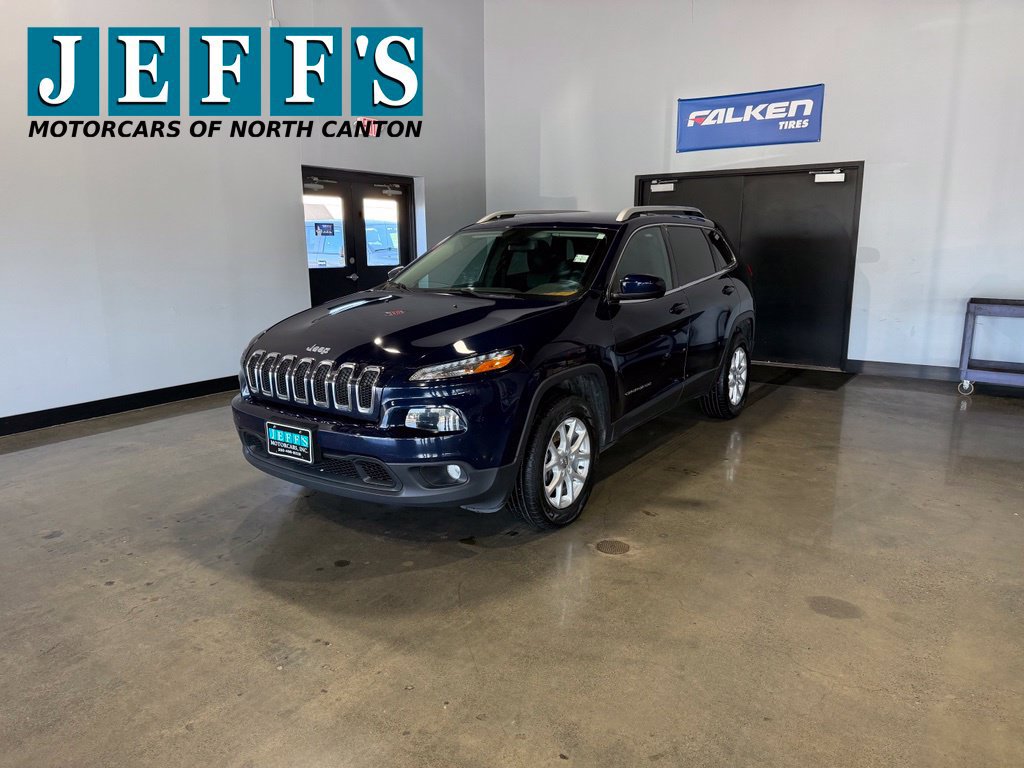 Used 2014 Jeep Cherokee Latitude w/ Cold Weather Group AWD/4WD image 1