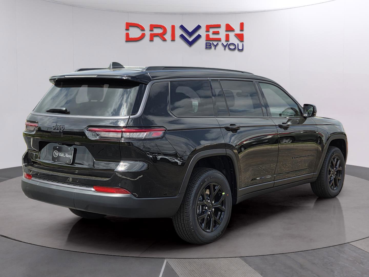 New 2026 Jeep Grand Cherokee L 2WD image 5