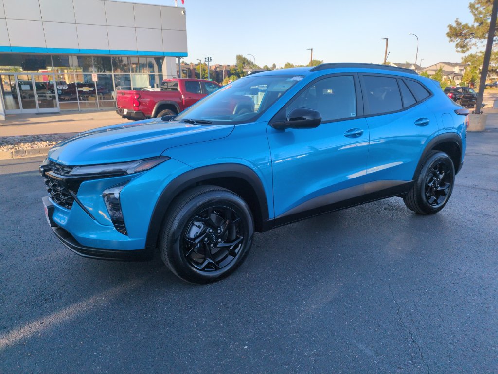New 2026 Chevrolet Trax LT w/ Driver Confidence Package FWD image 3