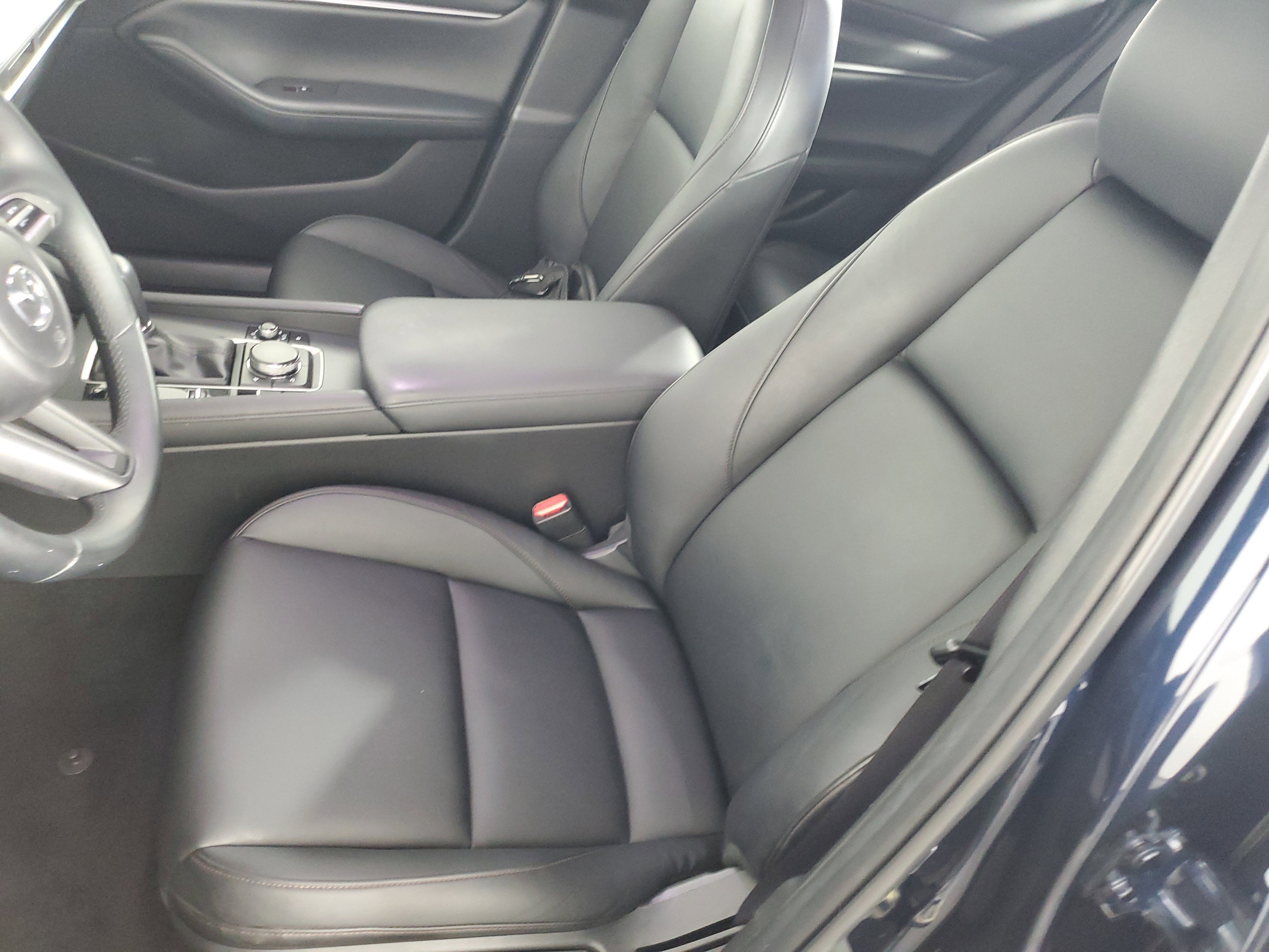 Used 2020 MAZDA MAZDA3 Hatchback image 12