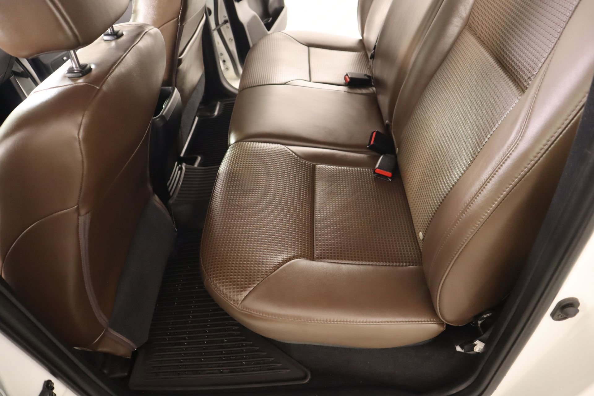 Used 2021 Toyota Tacoma Limited image 14