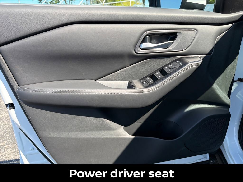 New 2026 Nissan Rogue SV image 12