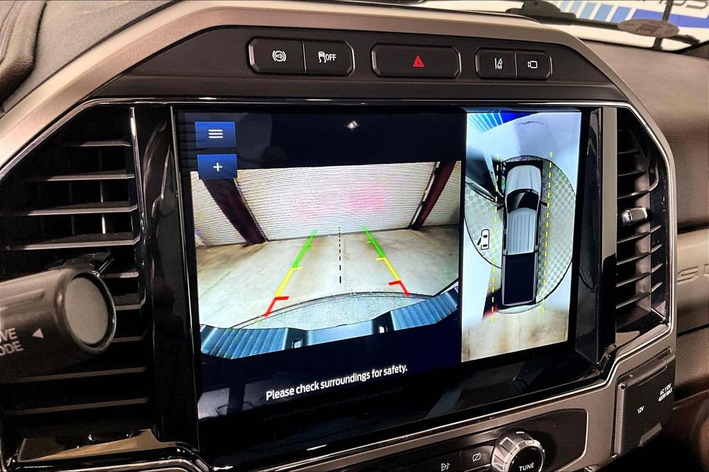 Used 2022 Ford F250 King Ranch w/ King Ranch Ultimate Package AWD/4WD image 17