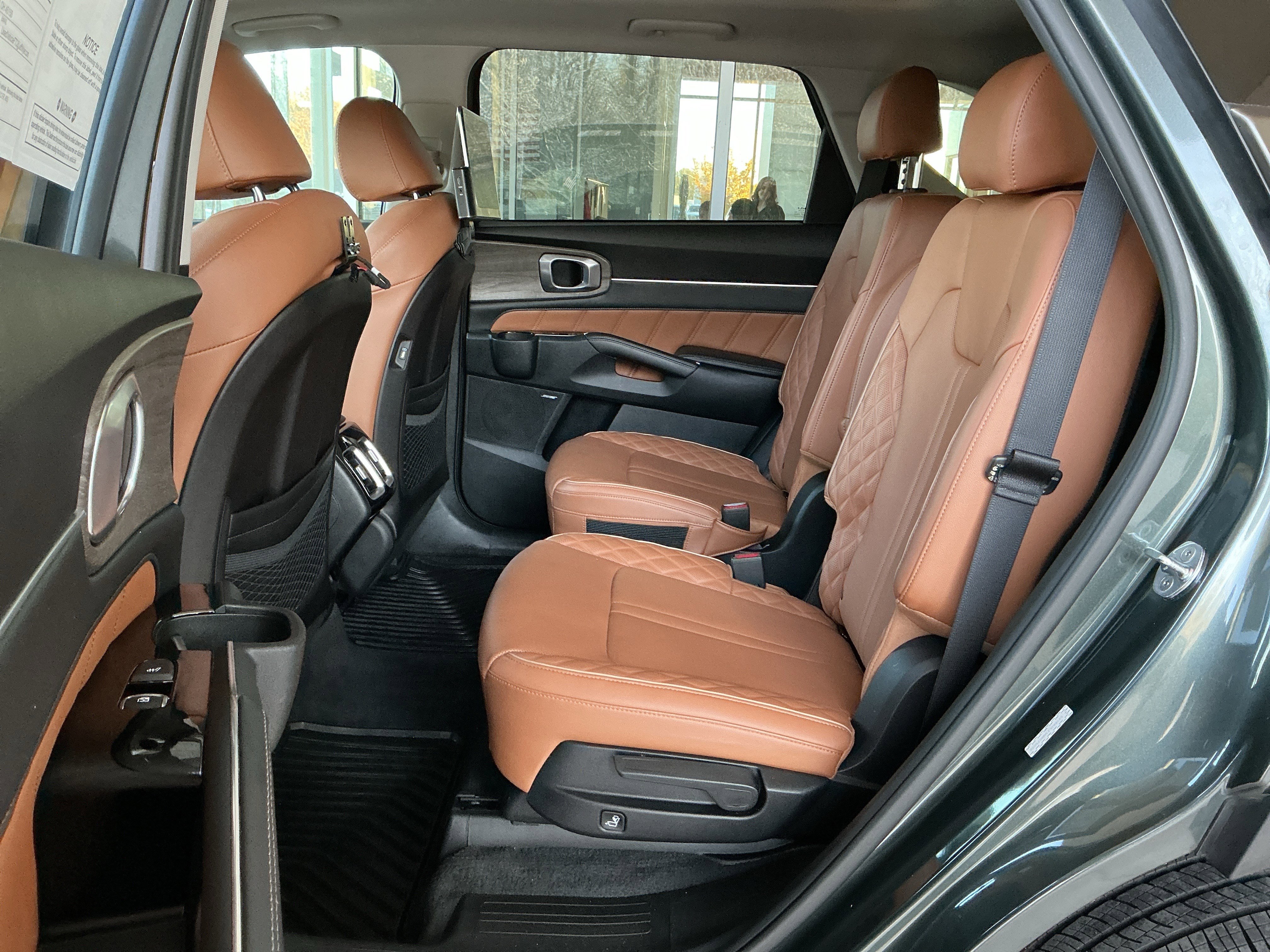 Used 2022 Kia Sorento SX Prestige w/ Rust Color Package image 18