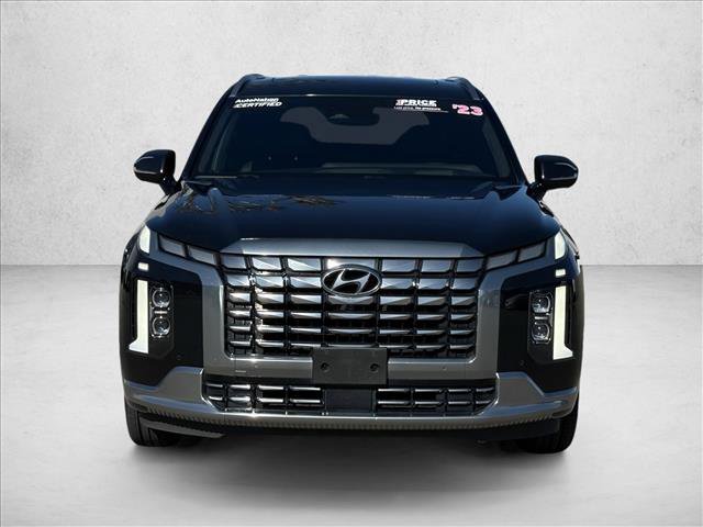 Used 2023 Hyundai Palisade Calligraphy image 2