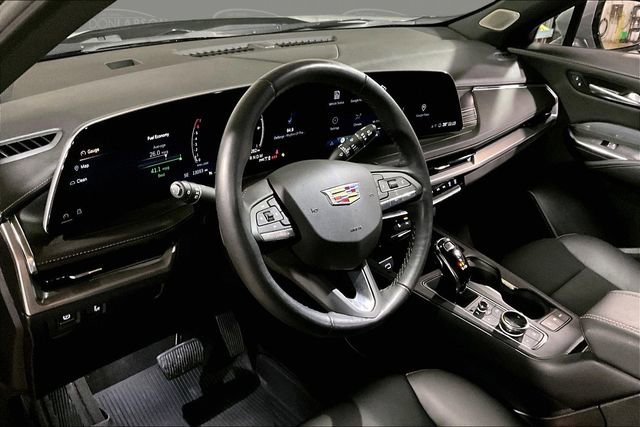 Used 2024 Cadillac XT4 Premium Luxury image 17