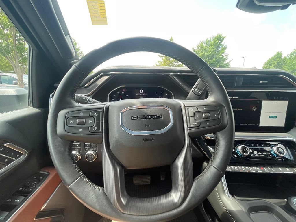 Used 2025 GMC Sierra 2500 Denali Ultimate AWD/4WD image 13