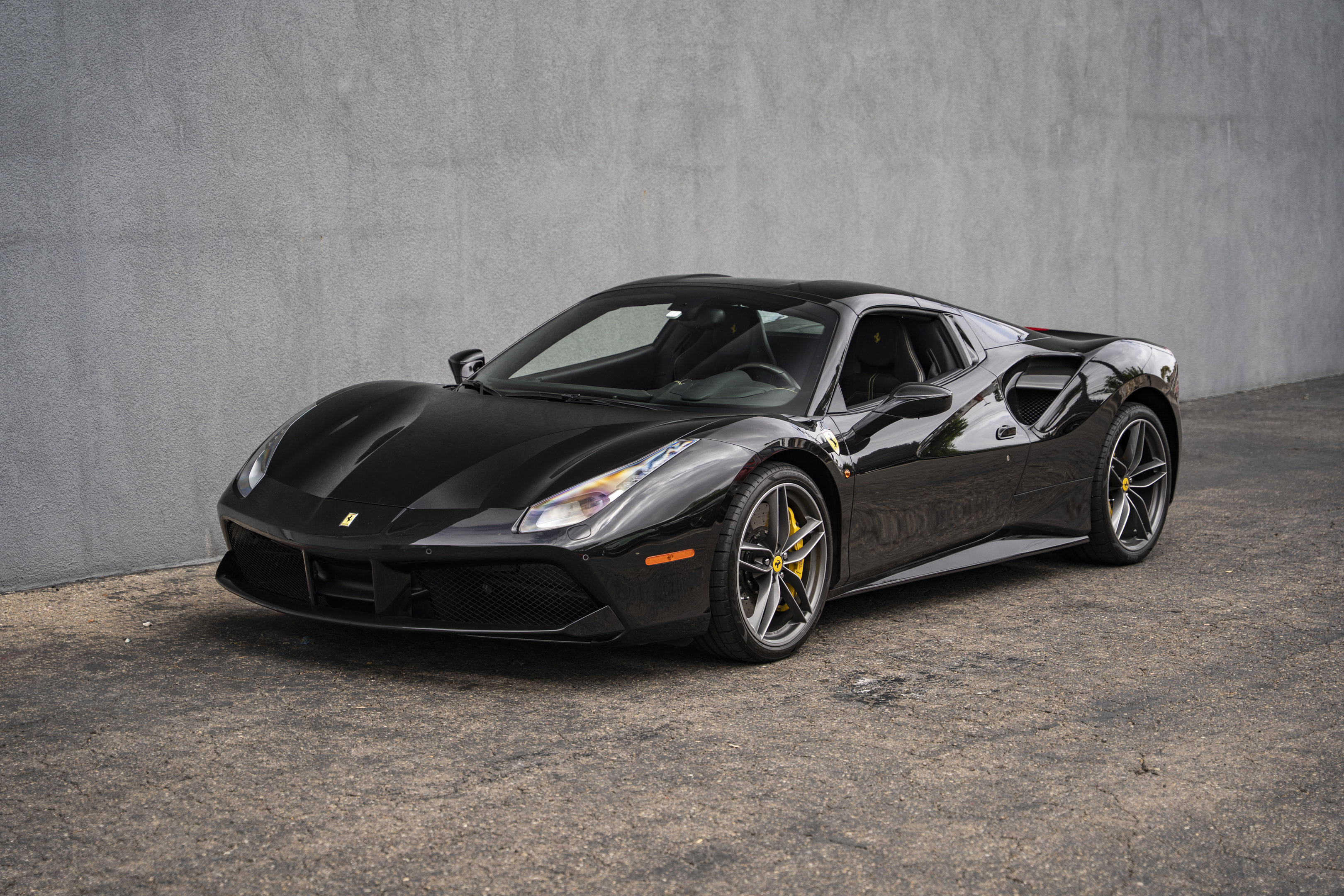 Certified 2017 Ferrari 488 Spider RWD image 9