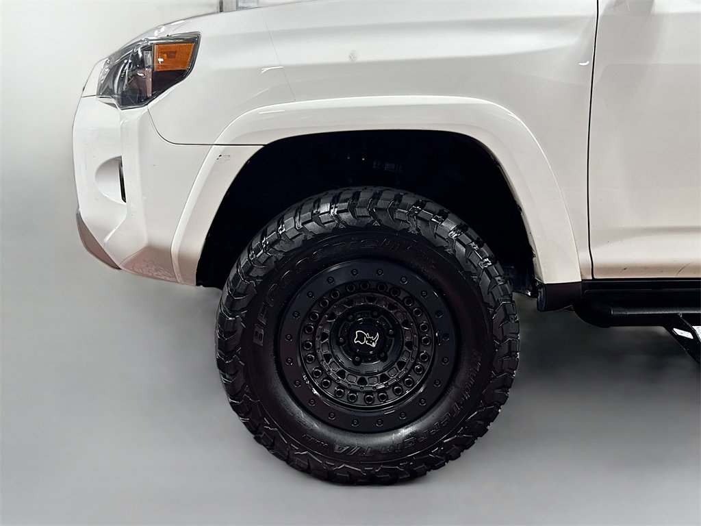 Used 2021 Toyota 4Runner TRD Off-Road image 11