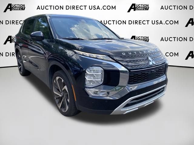Used 2024 Mitsubishi Outlander SE FWD image 2
