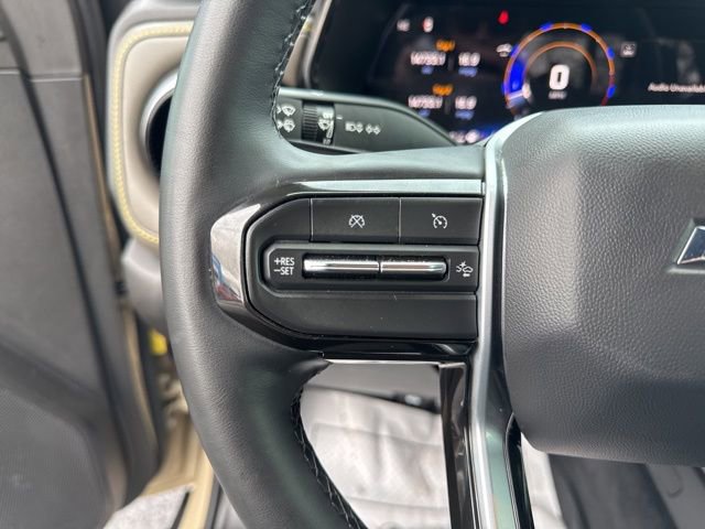 Used 2023 Chevrolet Colorado ZR2 w/ ZR2 Convenience Package III image 17