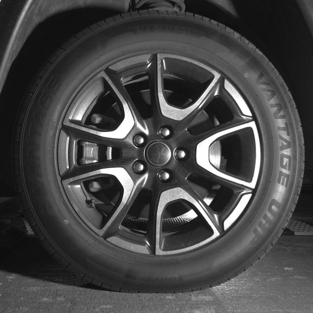 Used 2025 Jeep Compass Trailhawk image 12