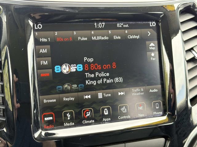 Used 2019 Jeep Cherokee Limited w/ Luxury Group FWD image 34