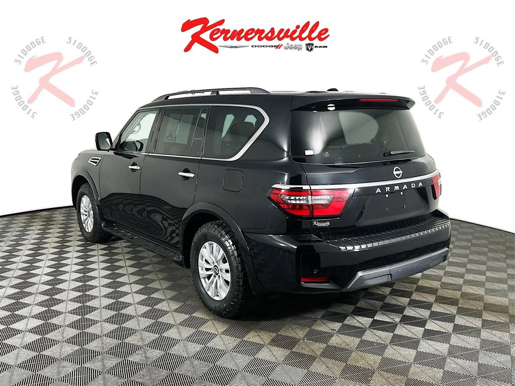 Used 2023 Nissan Armada SV image 5