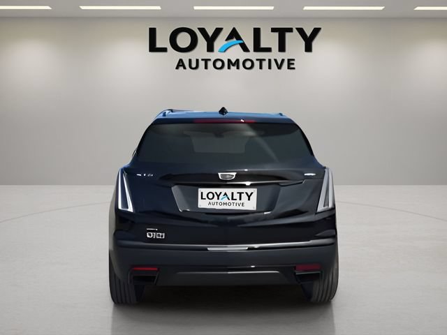 Used 2021 Cadillac XT5 Sportv w/ LPO, ONYX Package AWD/4WD image 4