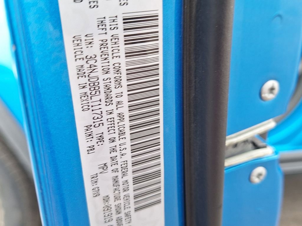 Used 2020 Jeep Compass Latitude image 32