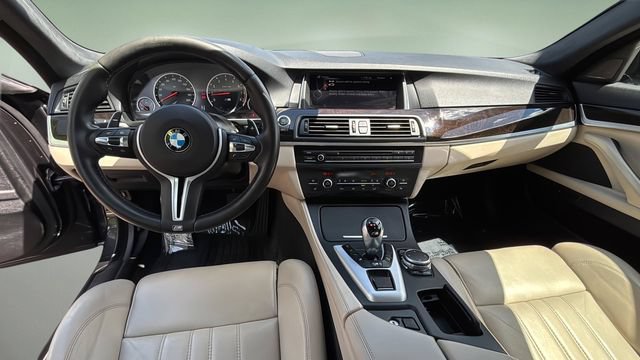 Used 2016 BMW M5 RWD image 16
