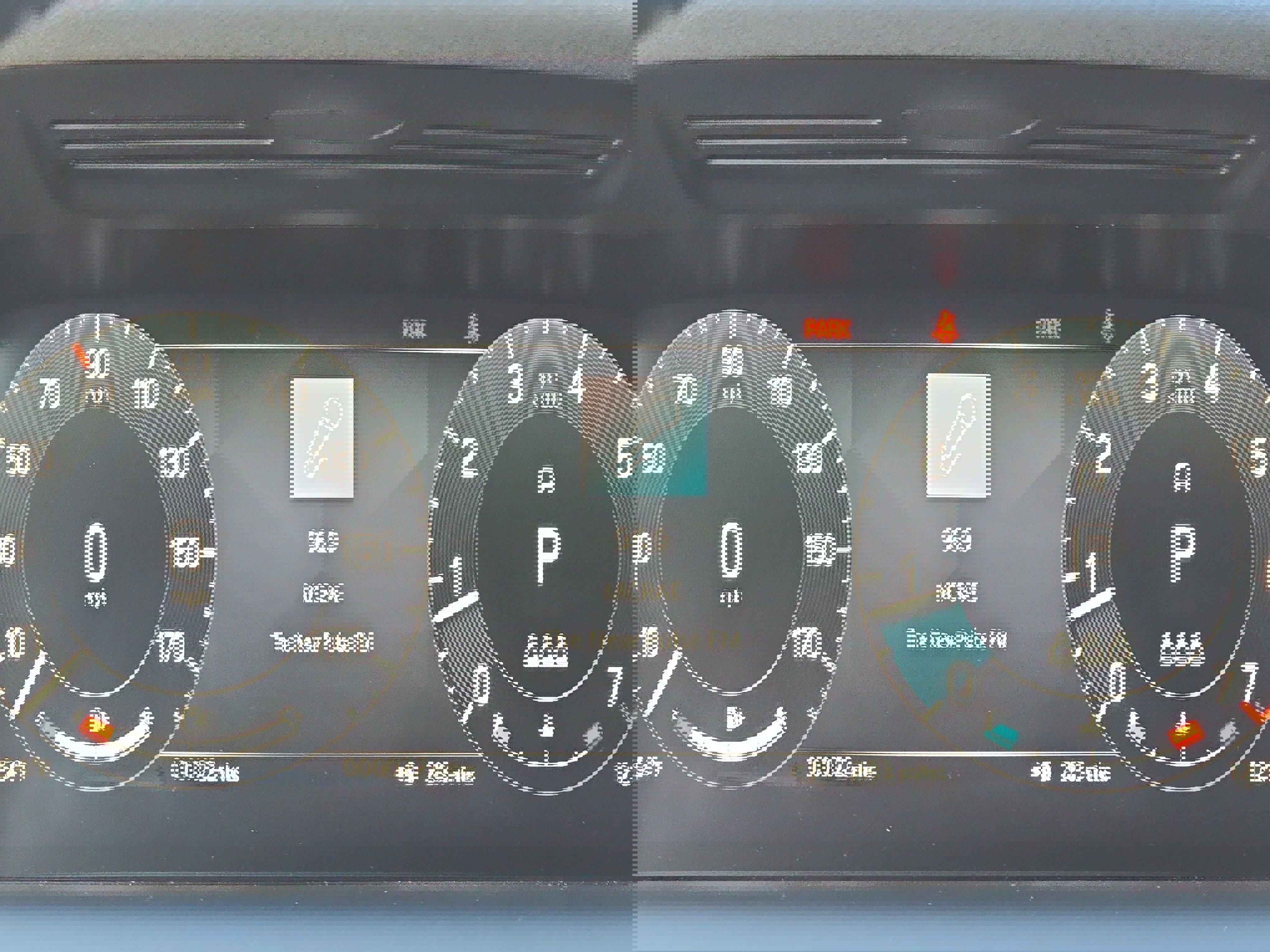 New 2025 Land Rover Discovery Sport S image 19