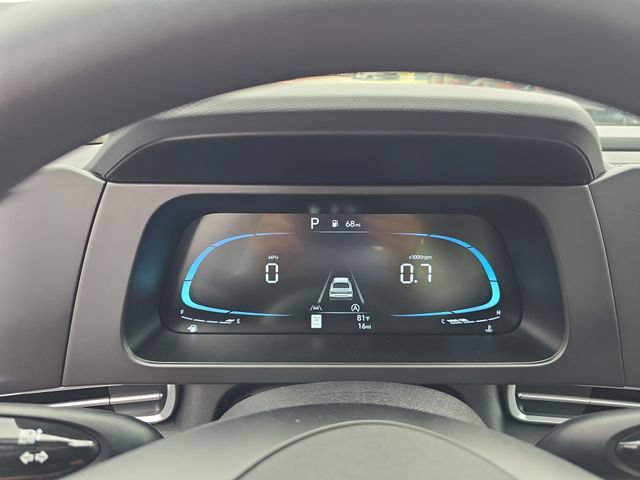 Used 2025 Hyundai Elantra SE FWD image 15